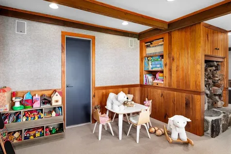 192 North Brookwood Road Stratton VT 05155