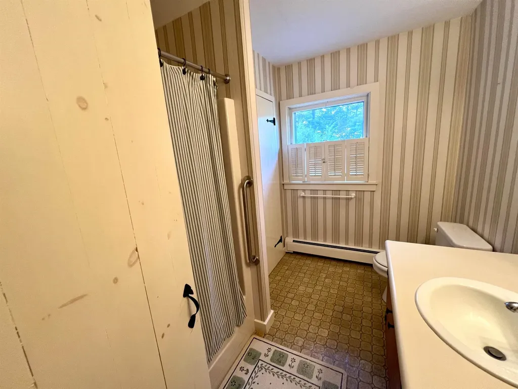 100 Walsh Road Sandgate VT 05250