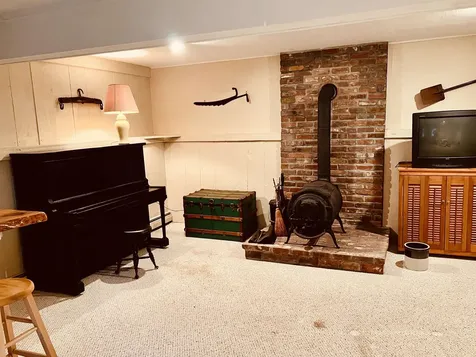 100 Walsh Road Sandgate VT 05250