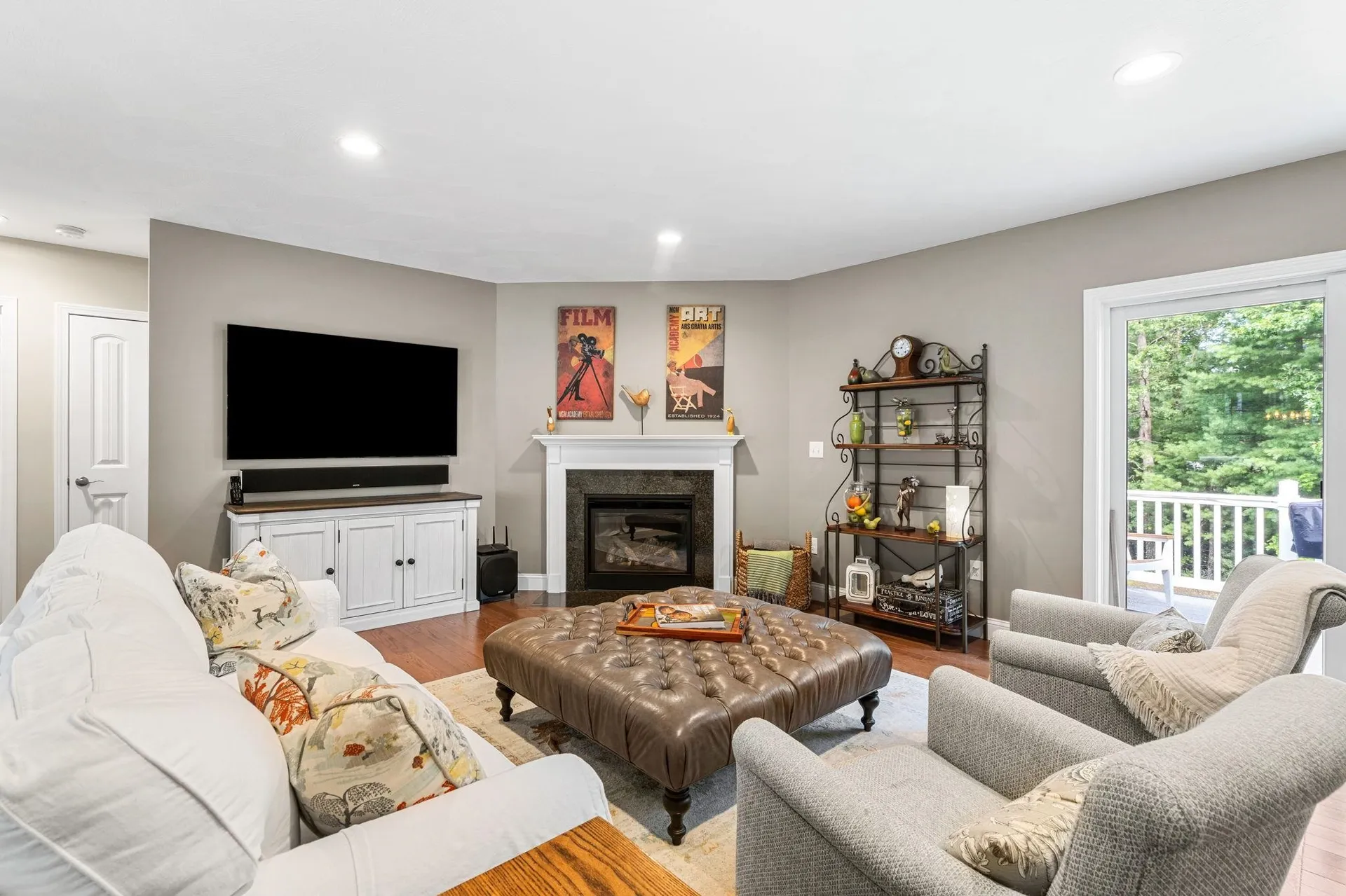 22 Cobbett Lane Hollis NH 03049