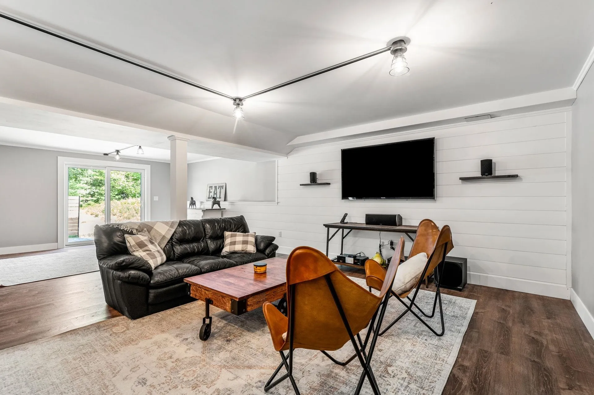 22 Cobbett Lane Hollis NH 03049