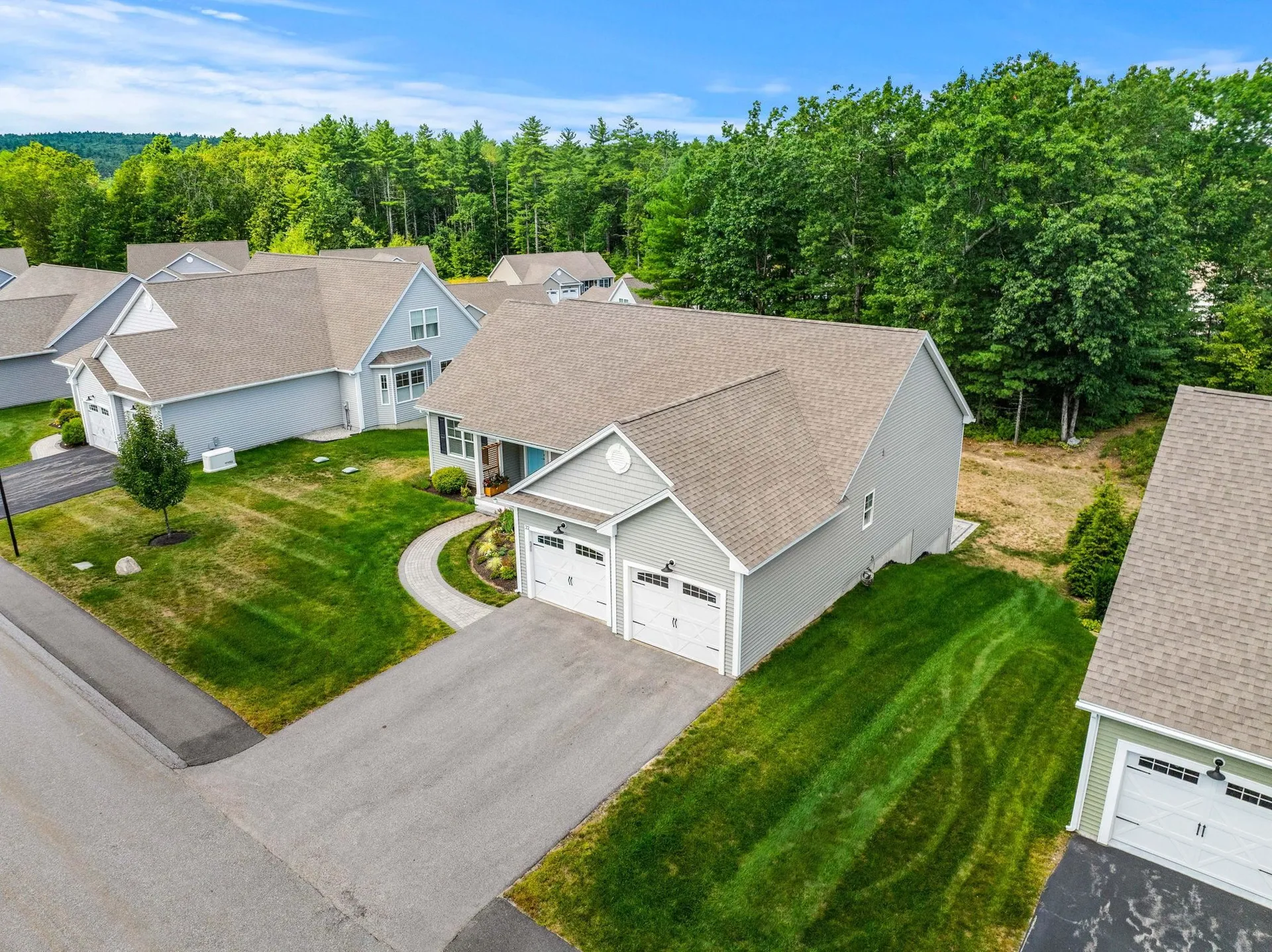 22 Cobbett Lane Hollis NH 03049