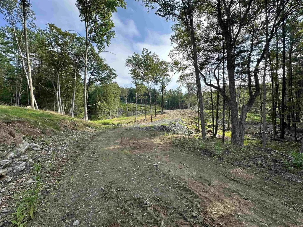 932 Middle Road Dummerston VT 05301