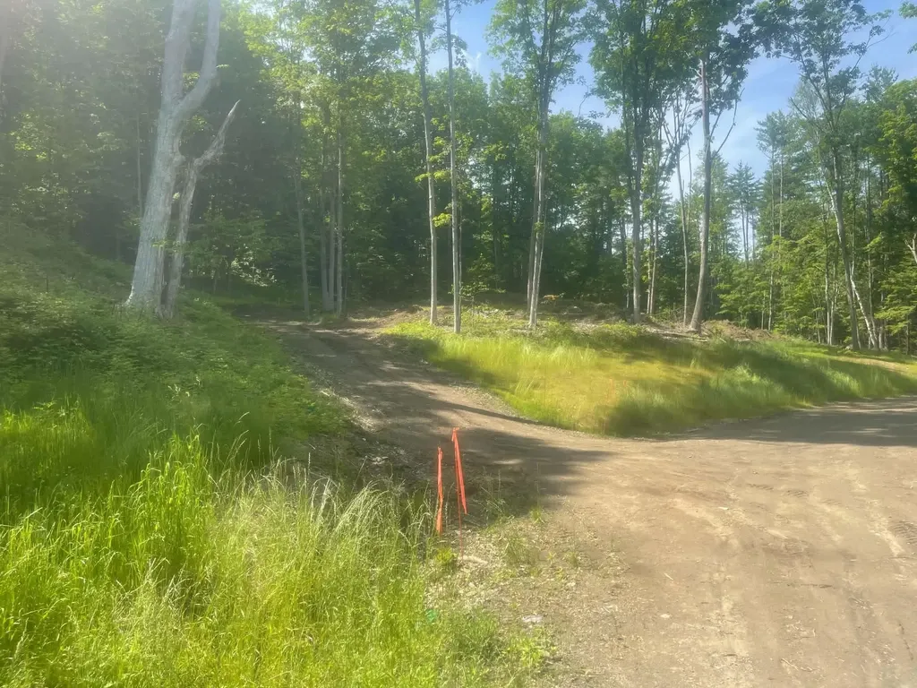 932 Middle Road Dummerston VT 05301