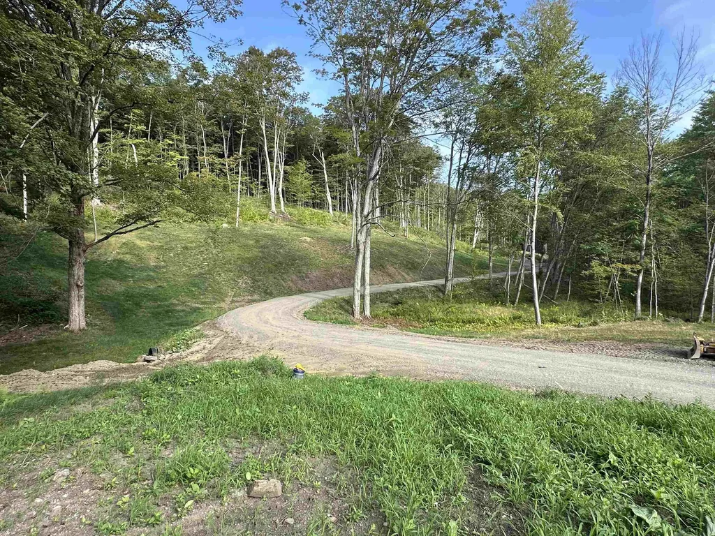 932 Middle Road Dummerston VT 05301