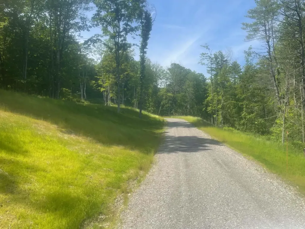 932 Middle Road Dummerston VT 05301