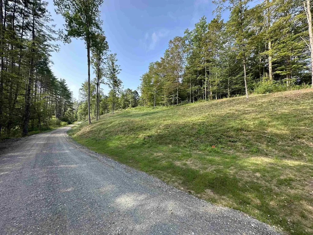 932 Middle Road Dummerston VT 05301