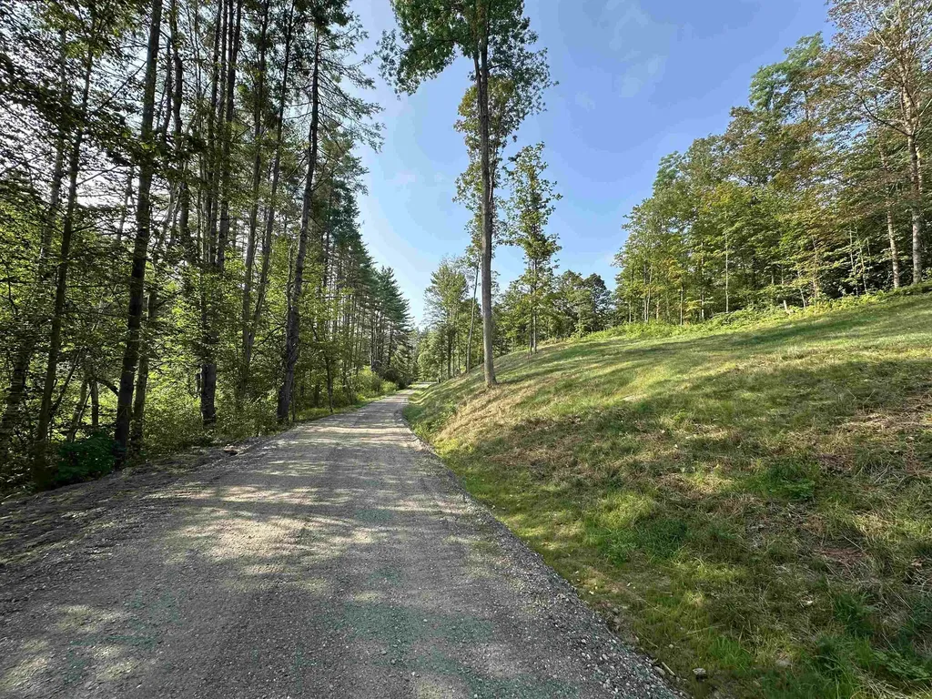 932 Middle Road Dummerston VT 05301