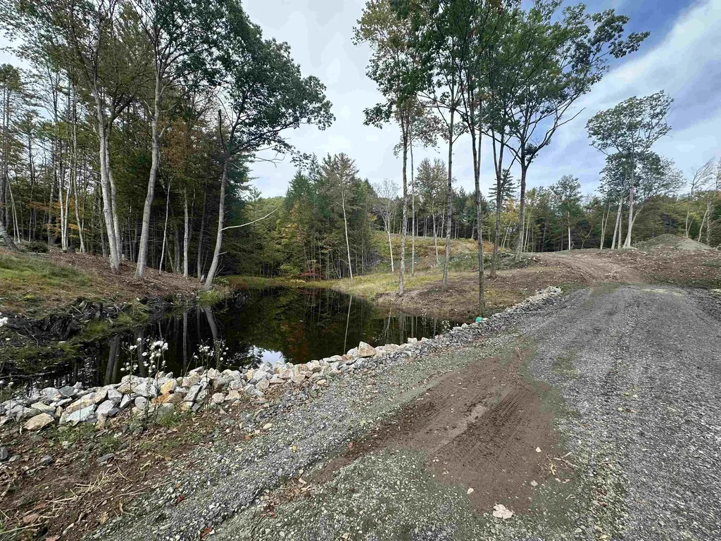 932 Middle Road Dummerston VT 05301