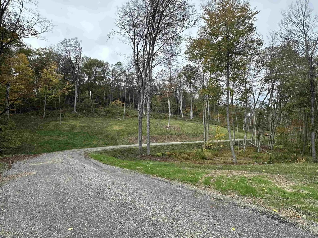 932 Middle Road Dummerston VT 05301