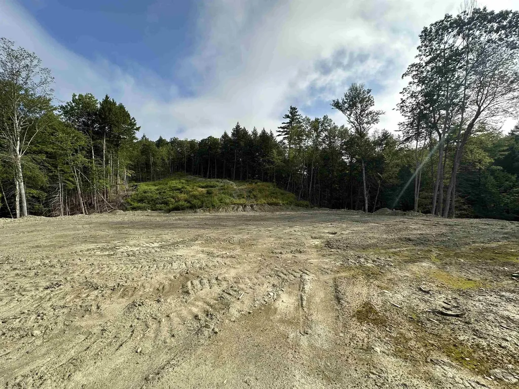 932 Middle Road Dummerston VT 05301