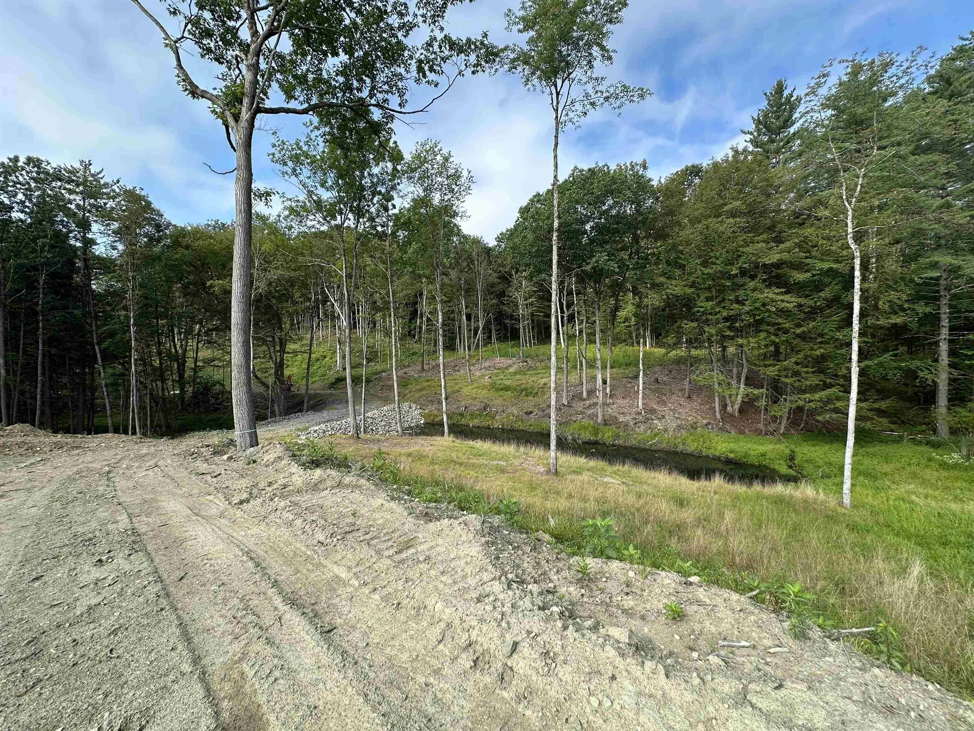 932 Middle Road Dummerston VT 05301