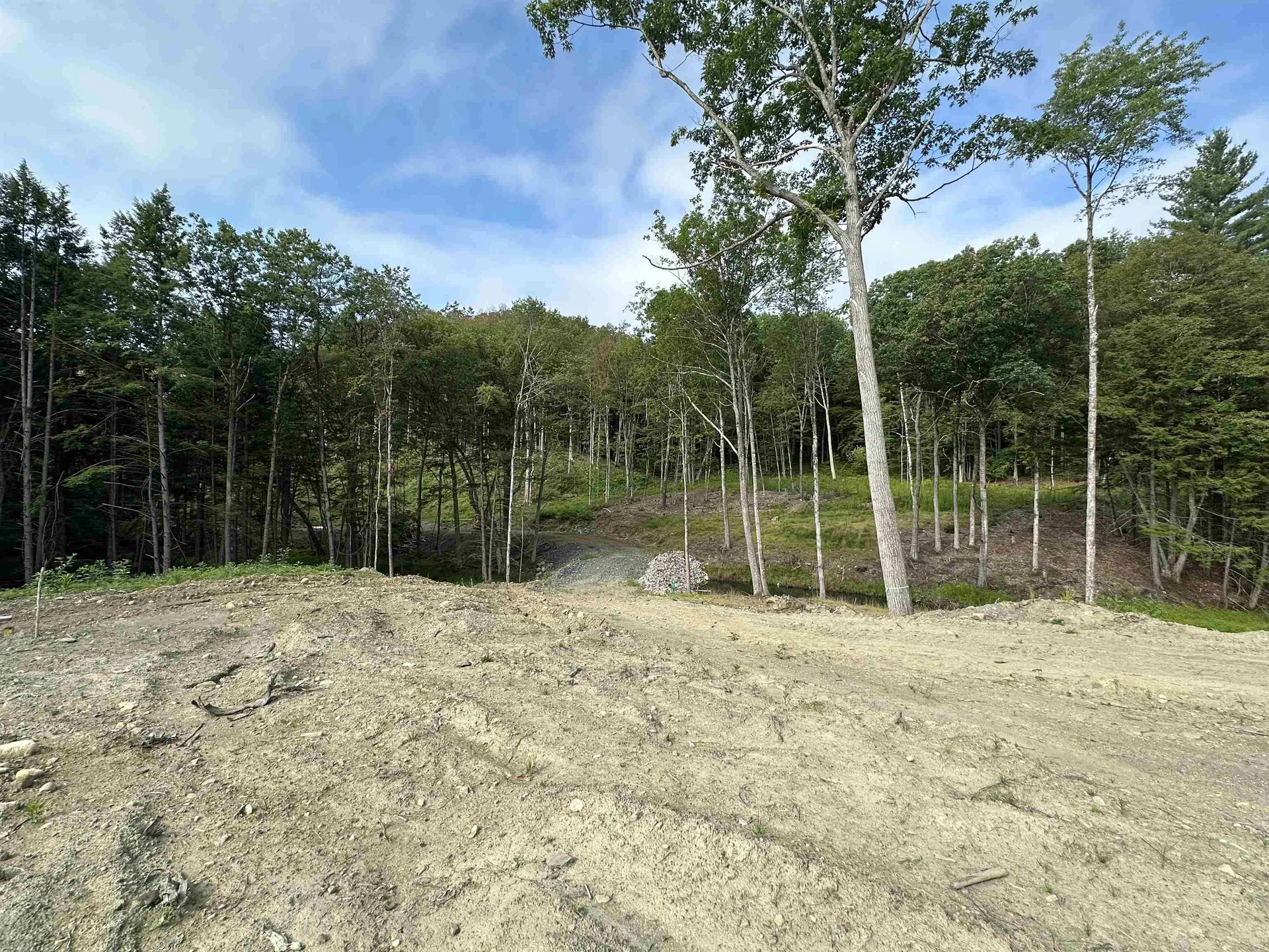 932 Middle Road Dummerston VT 05301