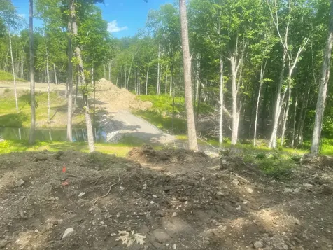 932 Middle Road Dummerston VT 05301