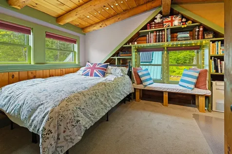 1854 Sawnee Bean Road Thetford VT 05075