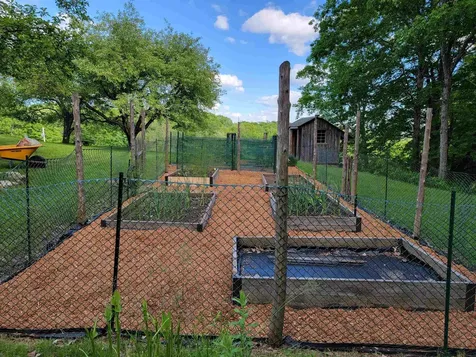 1854 Sawnee Bean Road Thetford VT 05075