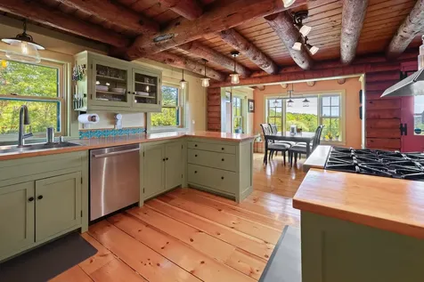 1854 Sawnee Bean Road Thetford VT 05075