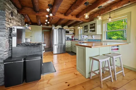 1854 Sawnee Bean Road Thetford VT 05075