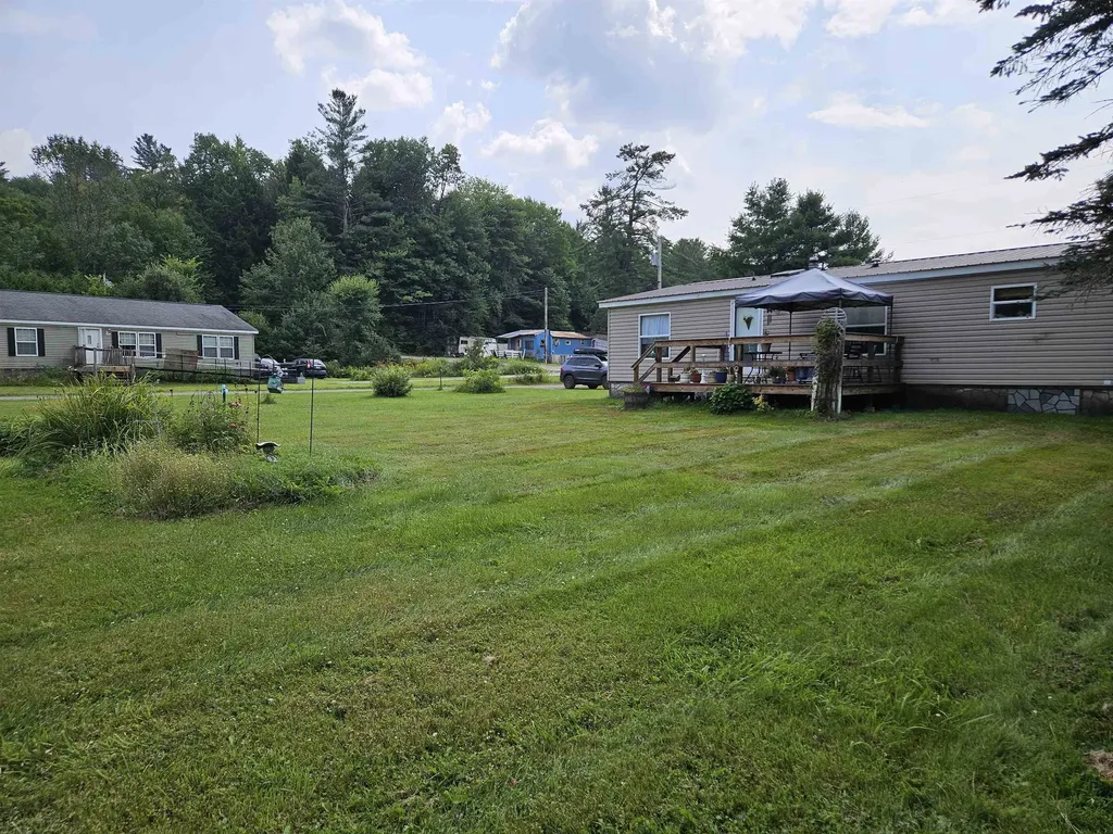 29 Anair Drive Hardwick VT 05843-4423