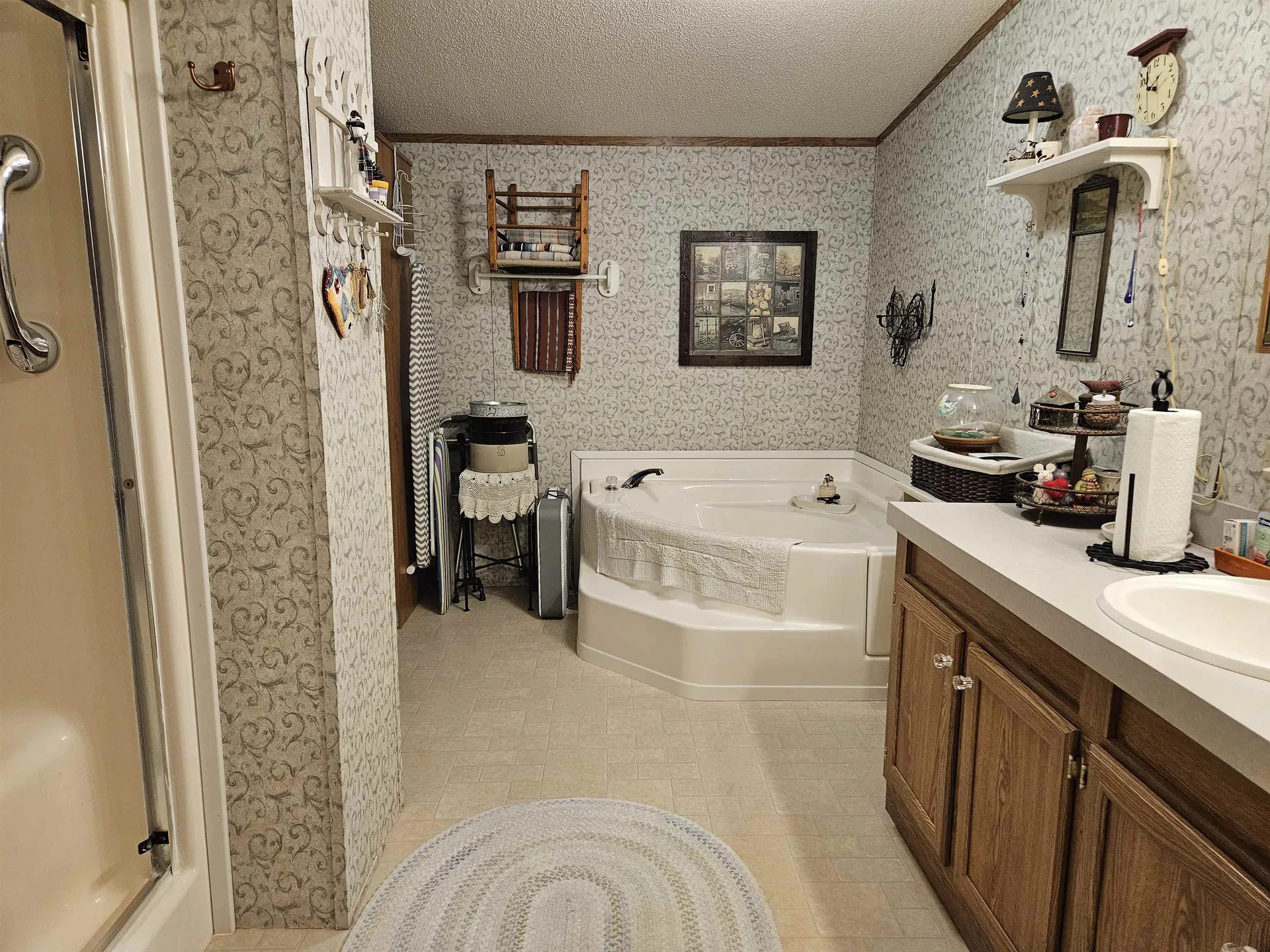 29 Anair Drive Hardwick VT 05843-4423