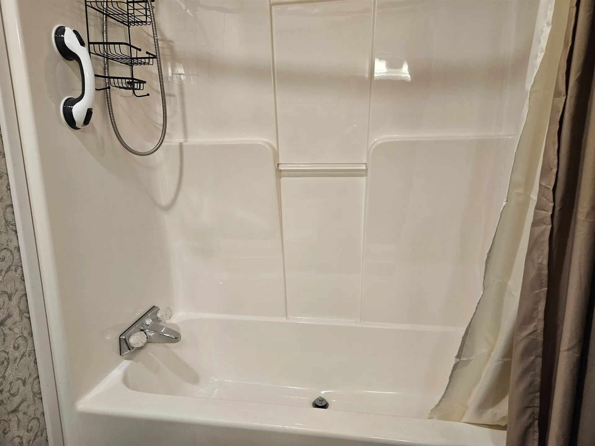 29 Anair Drive Hardwick VT 05843-4423