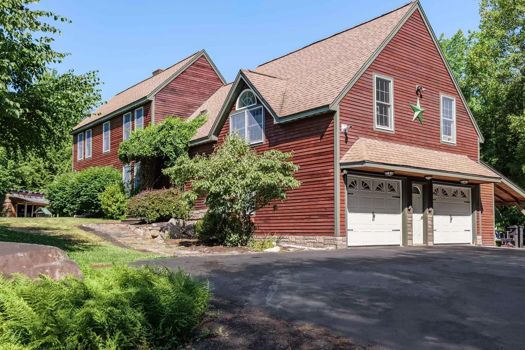 30 Mill Pond Road Northwood NH 03261