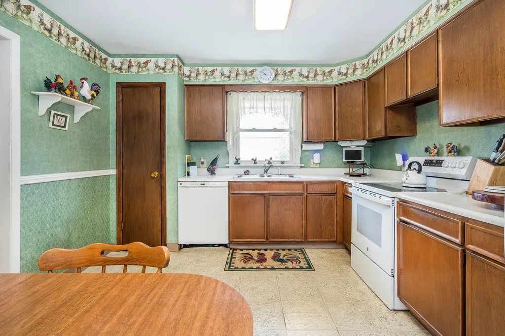 678 Corn Hill Road Pittsford VT 05763