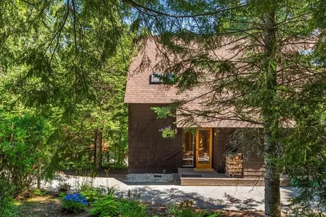 44 Hilltop Road Winhall VT 05340