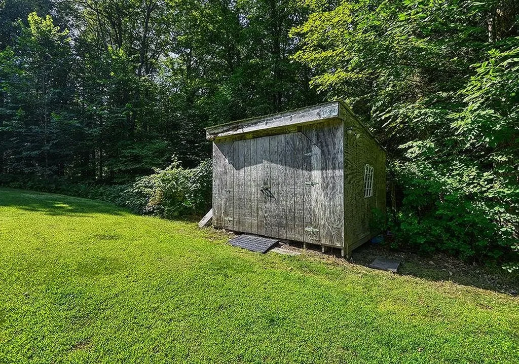 552 Valley Road Walpole NH 03608