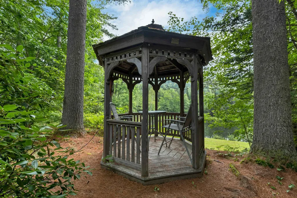 729 Olde Farm Road Grantham NH 03753