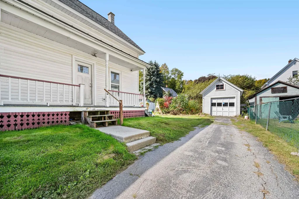 15 George Street Barre City VT 05641