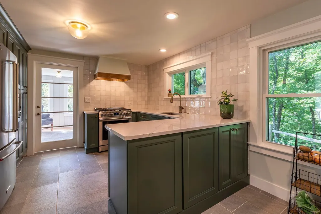 4165 Hartland Hill Road Woodstock VT 05091