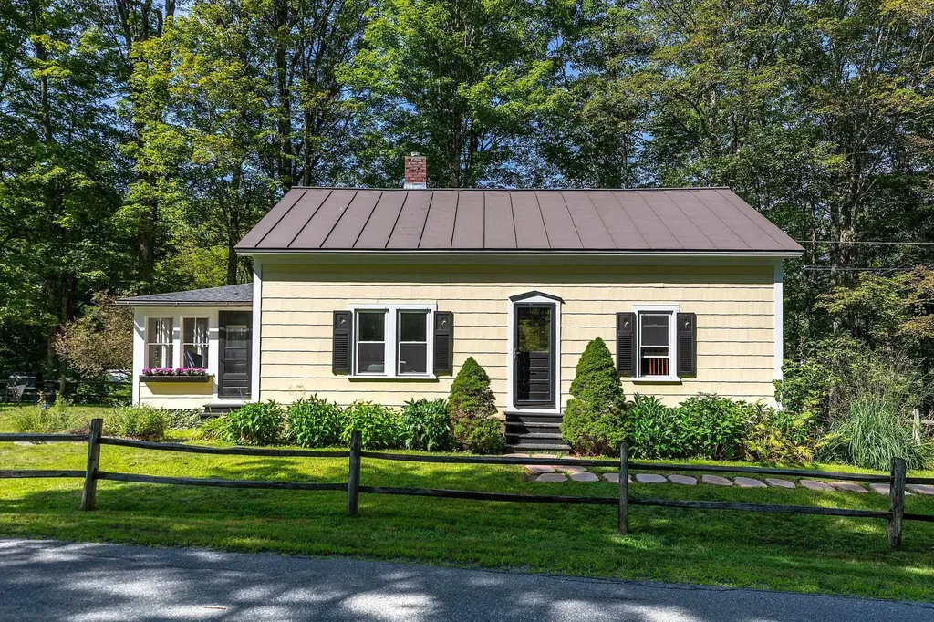 4165 Hartland Hill Road Woodstock VT 05091
