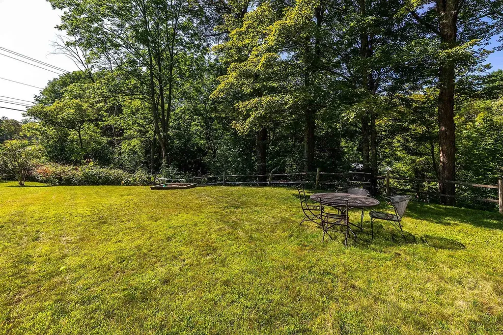 4165 Hartland Hill Road Woodstock VT 05091