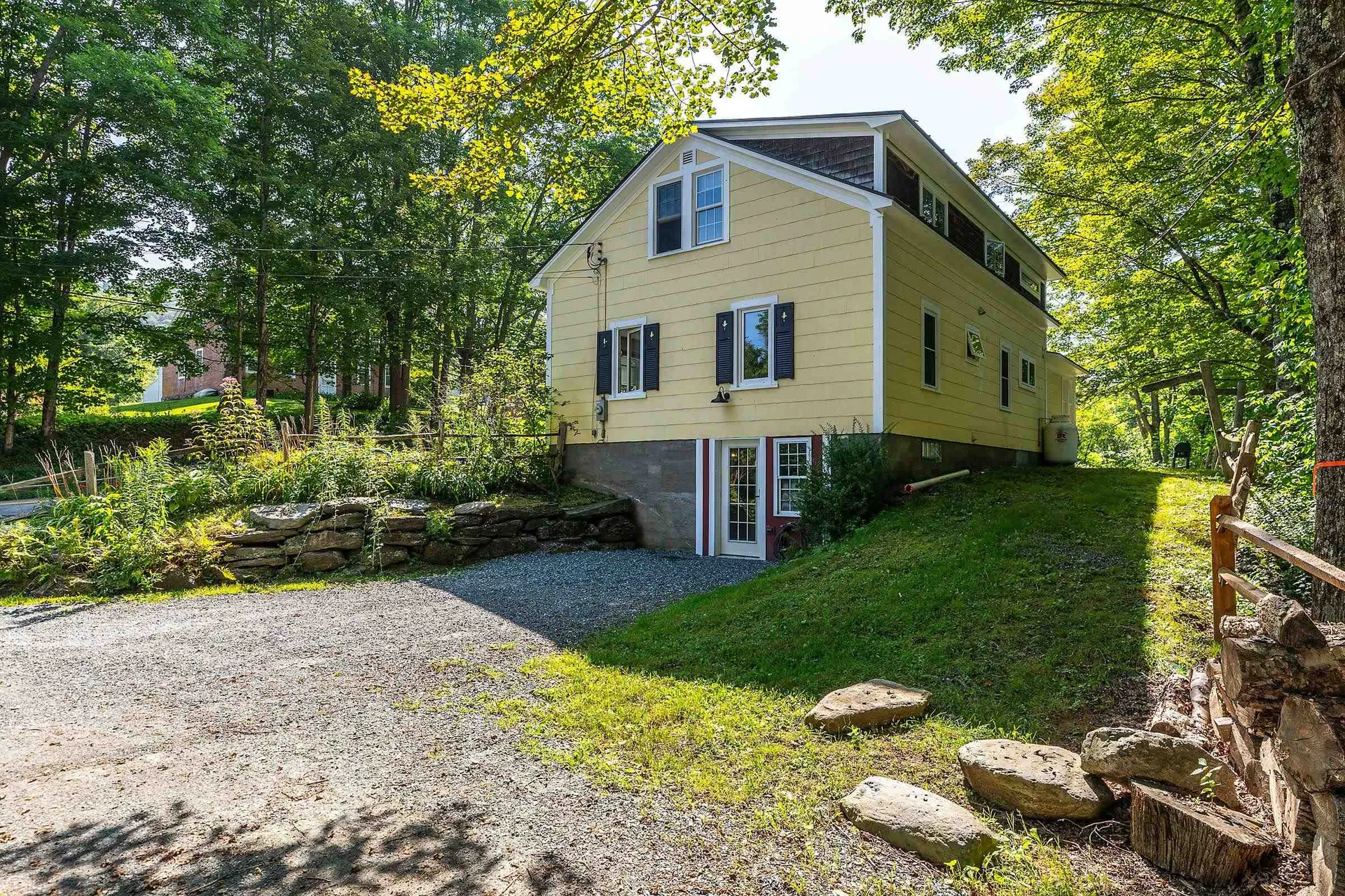 4165 Hartland Hill Road Woodstock VT 05091