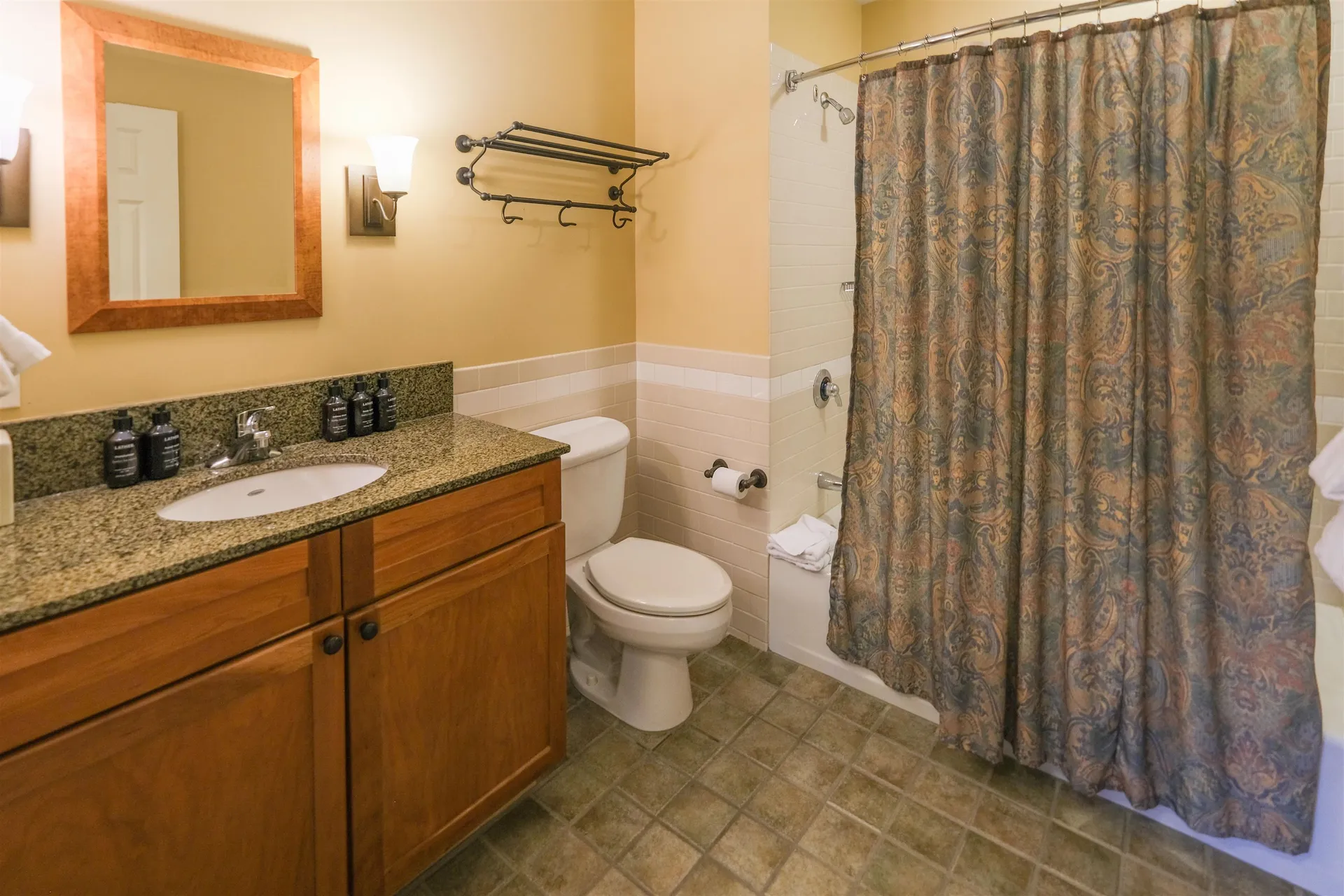 510/512 Qiii Jackson Gore Adams House Ludlow VT 05149