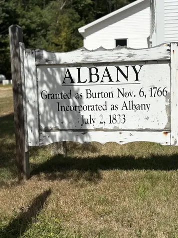 19 Easy Avenue Albany NH 03818