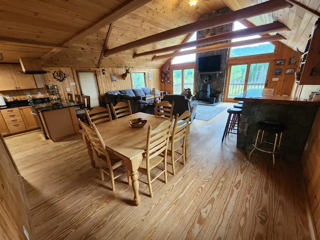 67 Stump Road Errol NH 03579