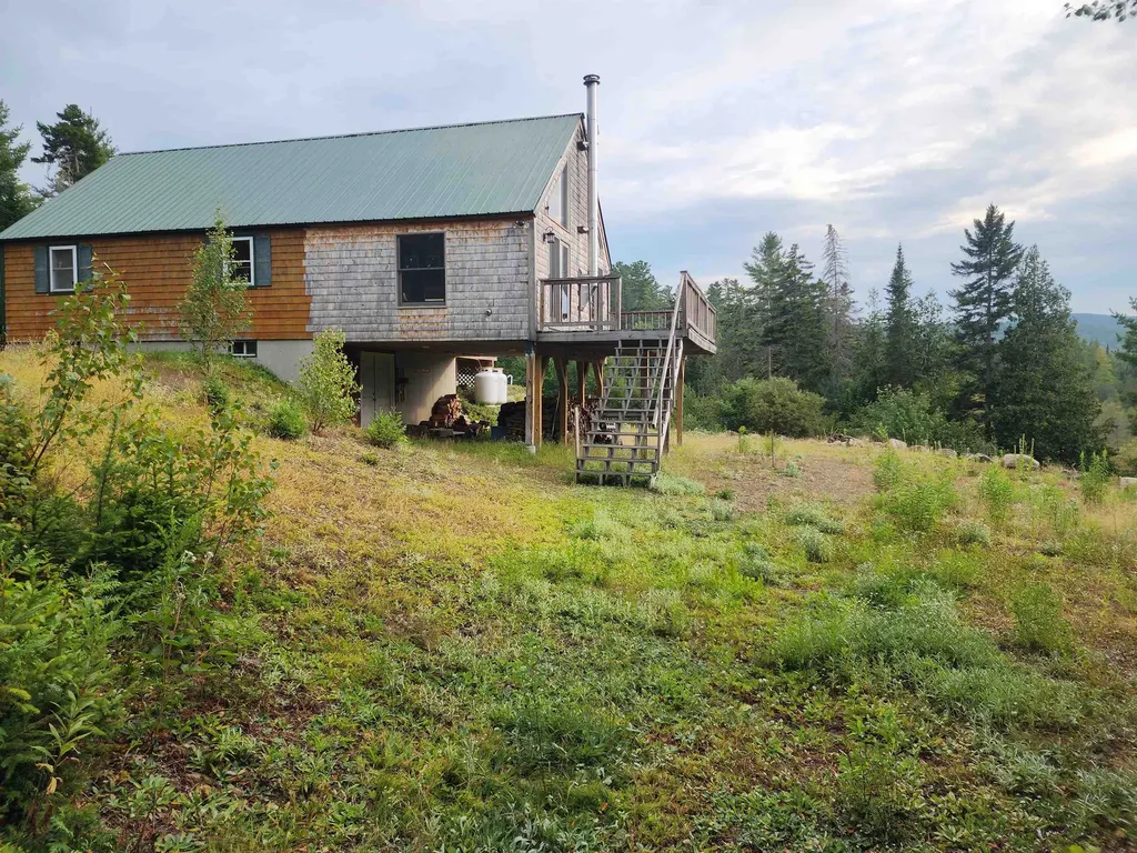 67 Stump Road Errol NH 03579