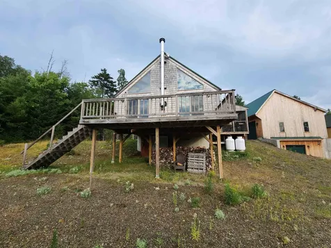 67 Stump Road Errol NH 03579