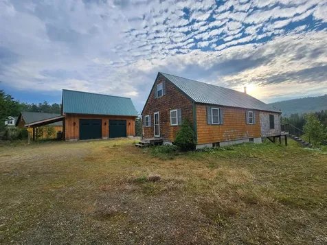 67 Stump Road Errol NH 03579