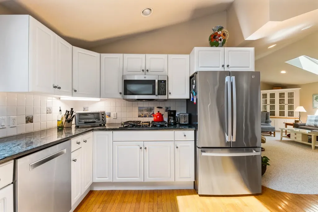 12 Cherry Lane Grantham NH 03753