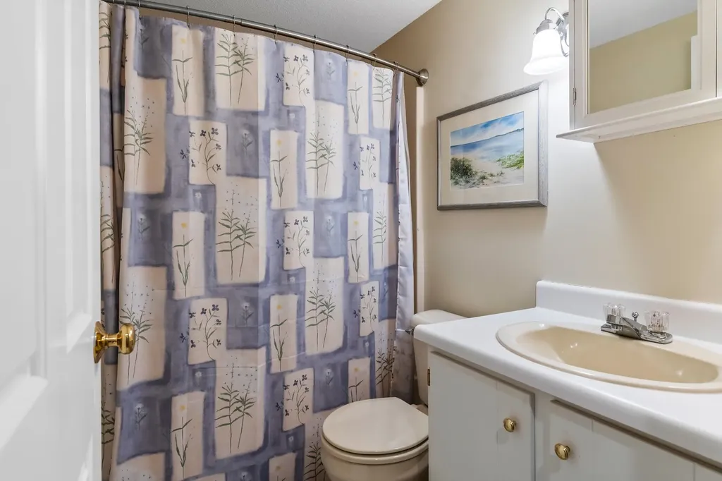 12 Cherry Lane Grantham NH 03753