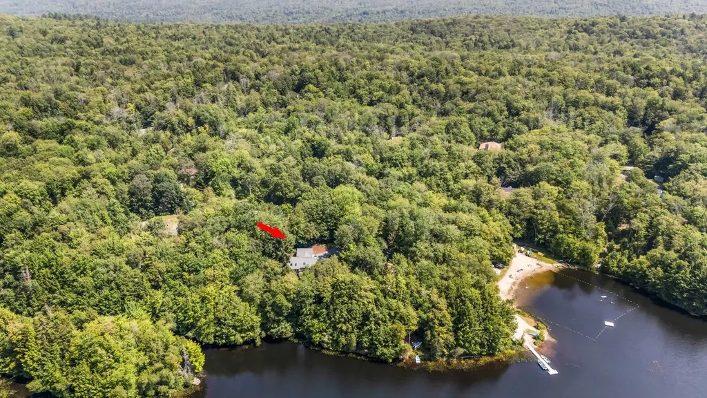 12 Cherry Lane Grantham NH 03753