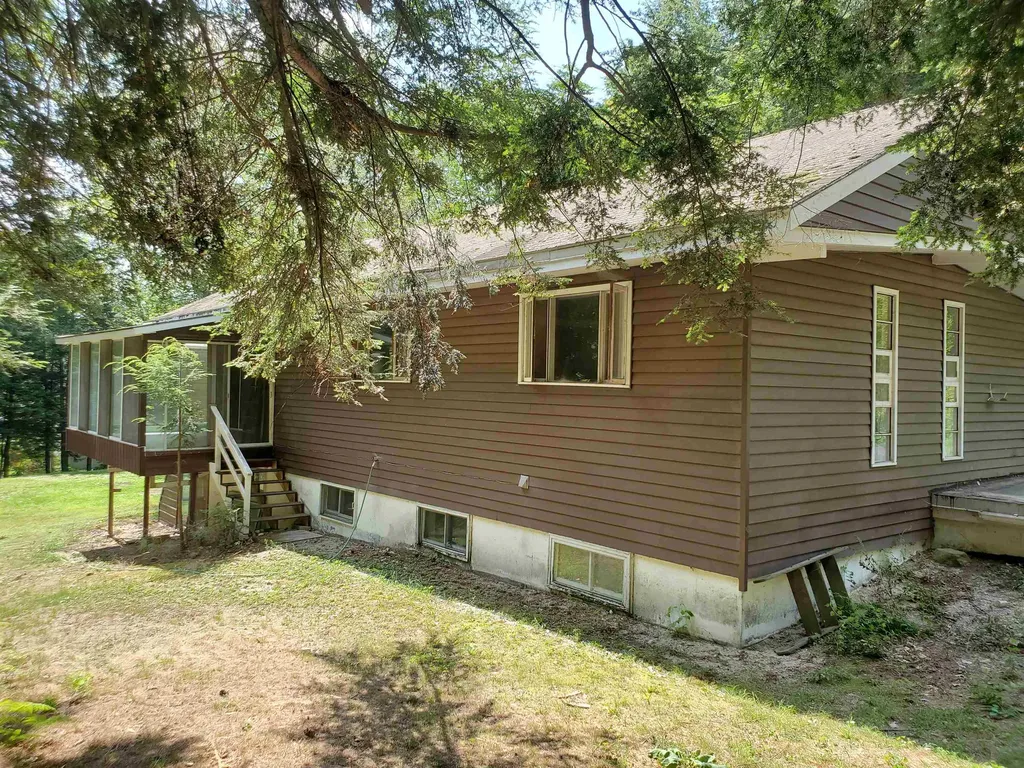 339 Lakeshore Drive New London NH 03257