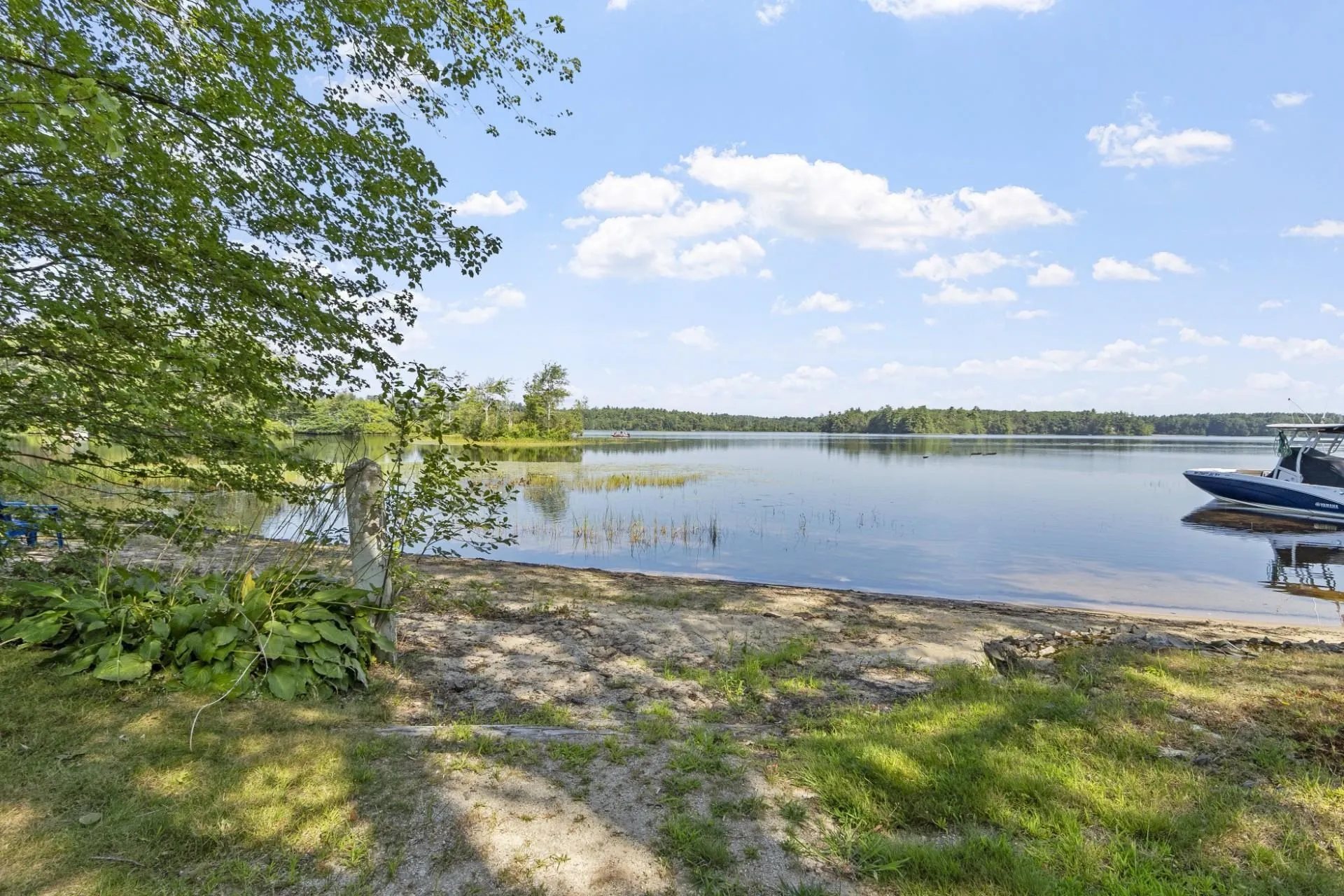 32 Main Street Kingston NH 03848