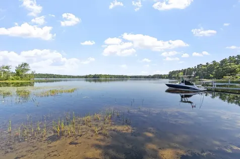 32 Main Street Kingston NH 03848