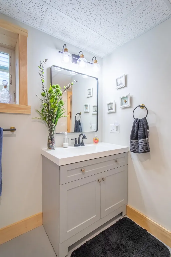 4141 Hinman Settler Road Brownington VT 05860