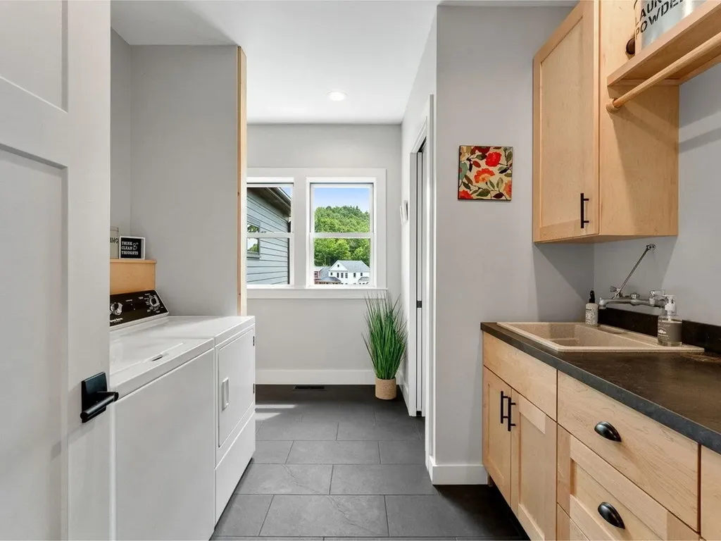 64 Henry Way St. George VT 05495