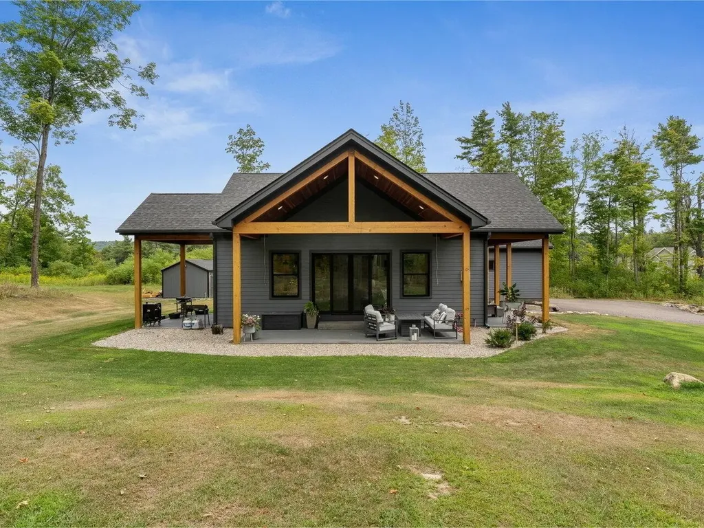 64 Henry Way St. George VT 05495